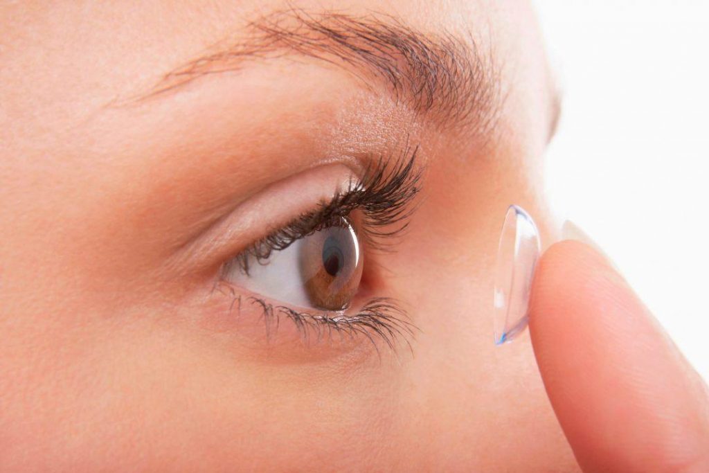 Can I Wear Contact Lenses with Dry Eyes? Neal Eye Group